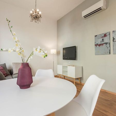 Helmi34 - Appartamento Dotato Di Tutti I Comfort Nel Centro Di Кальяри Экстерьер фото